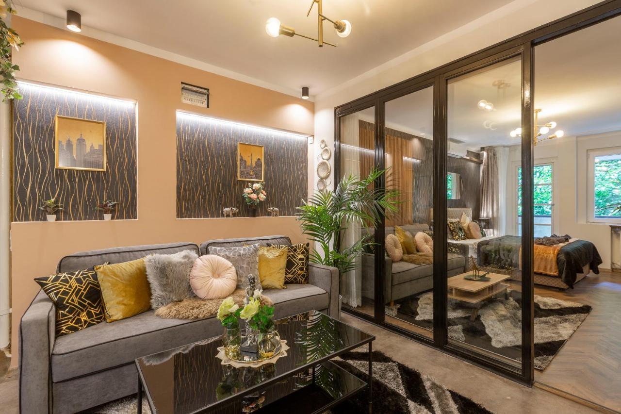 Stylish Quentin Apartment In The King Street Budapesta Exterior foto